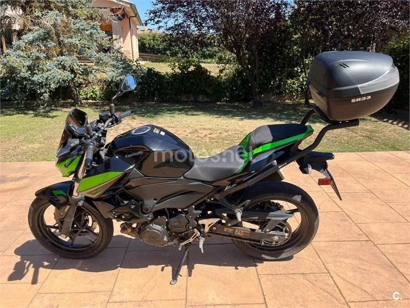 Kawasaki Z400 – Vista 3