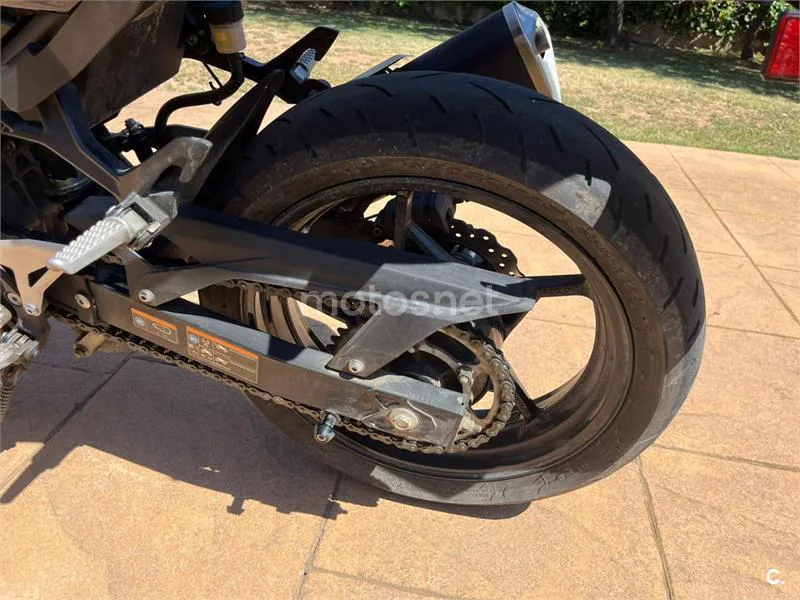 Kawasaki Z400 – Vista 10