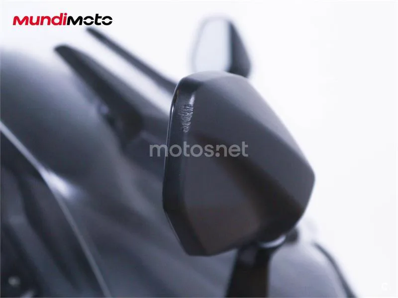 Kymco AK 550 – Vista 18