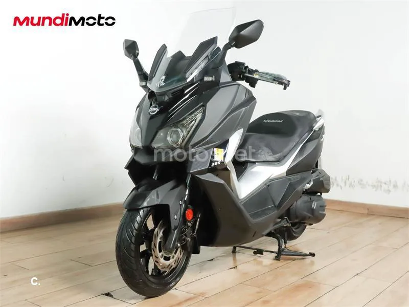 SYM Cruisym – Vista 7