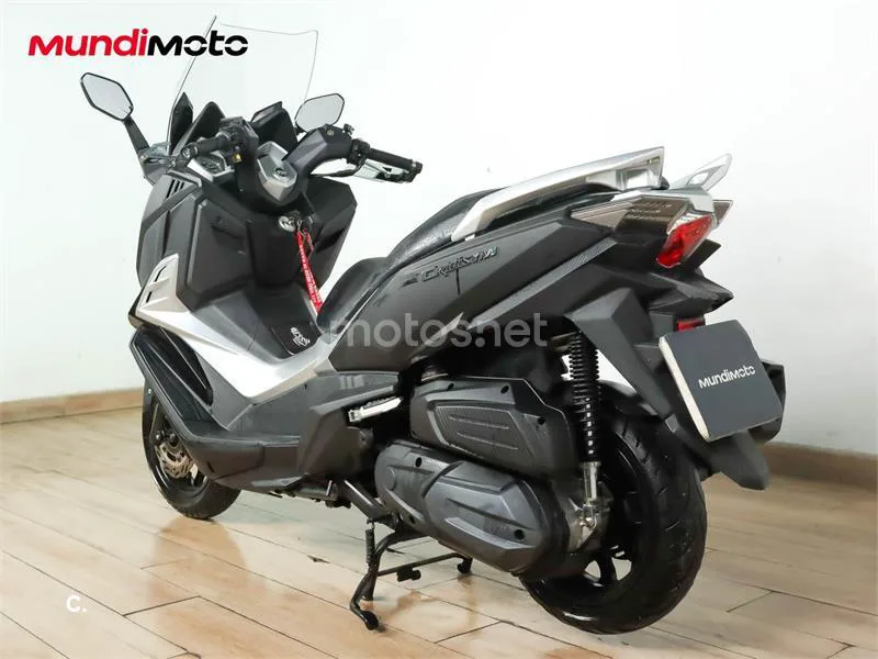SYM Cruisym – Vista 8