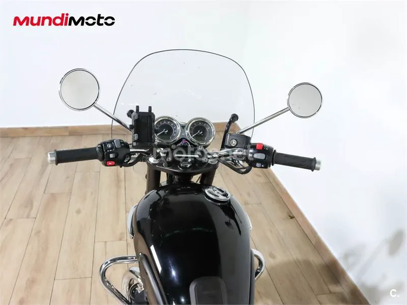 Triumph Bonneville T120 – Vista 11