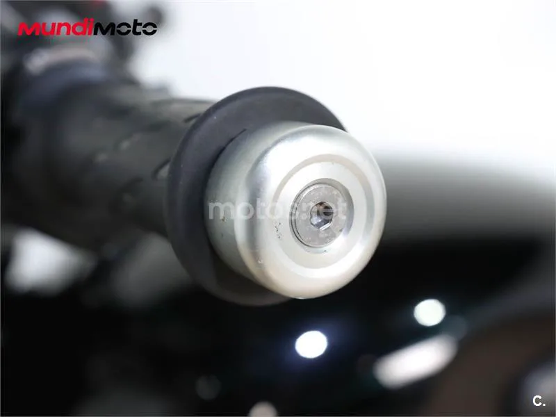 Triumph Bonneville T120 – Vista 17