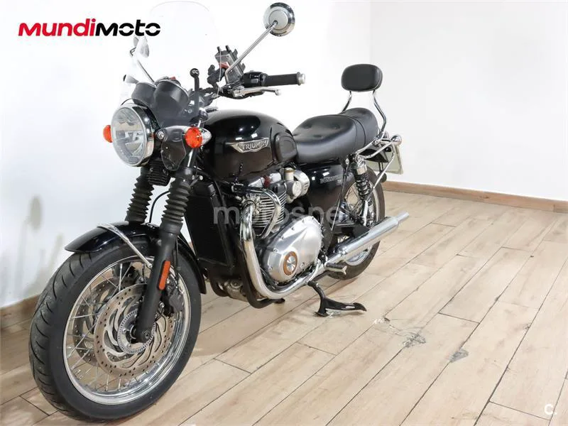 Triumph Bonneville T120 – Vista 7