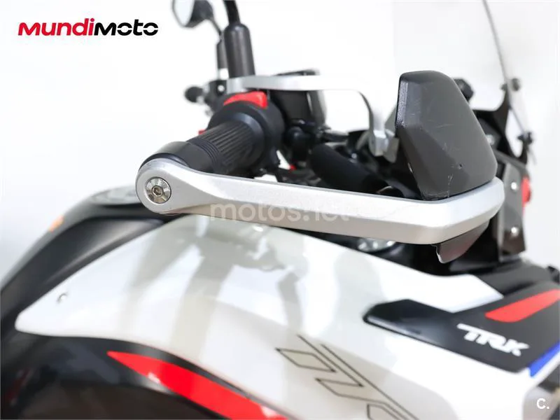 Benelli TRK 702 – Vista 25