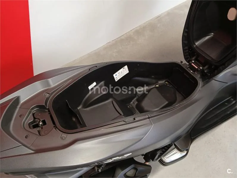 Honda PCX 125 – Vista 5