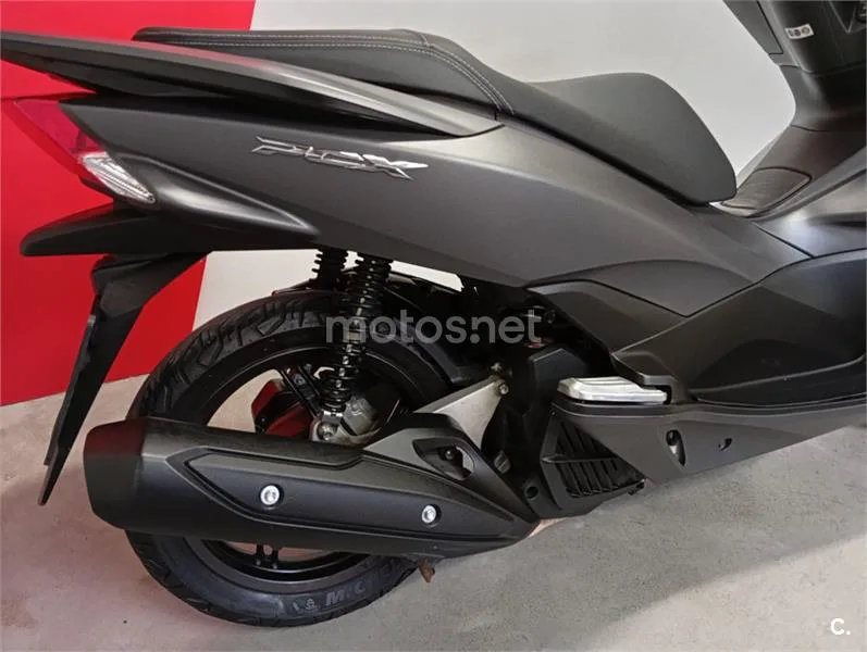 Honda PCX 125 – Vista 6