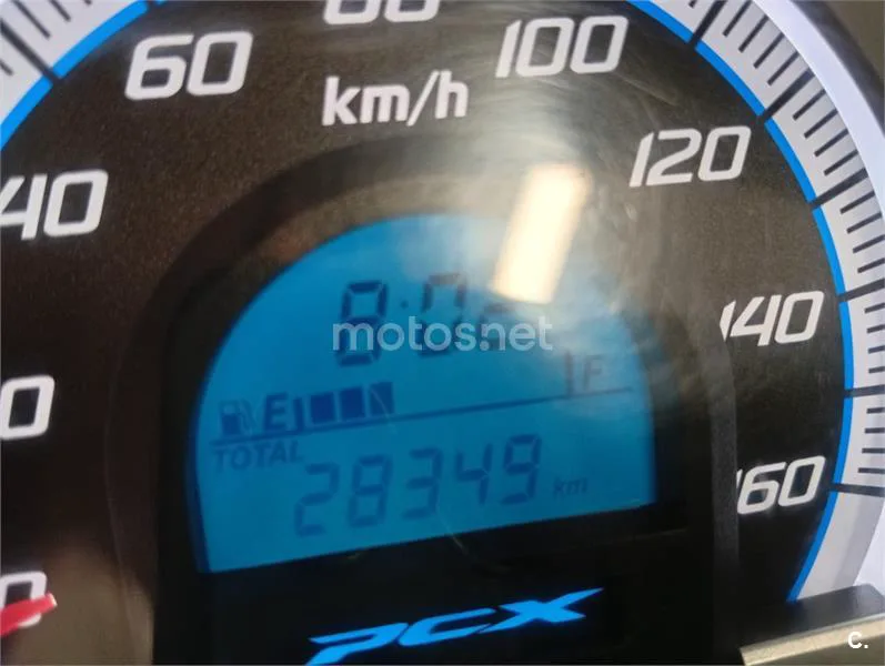 Honda PCX 125 – Vista 9