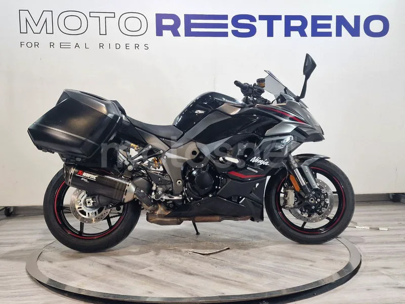 Kawasaki Ninja 1100 SX – Vista 6
