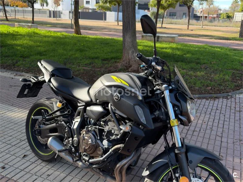 Yamaha MT-07 – Vista 5