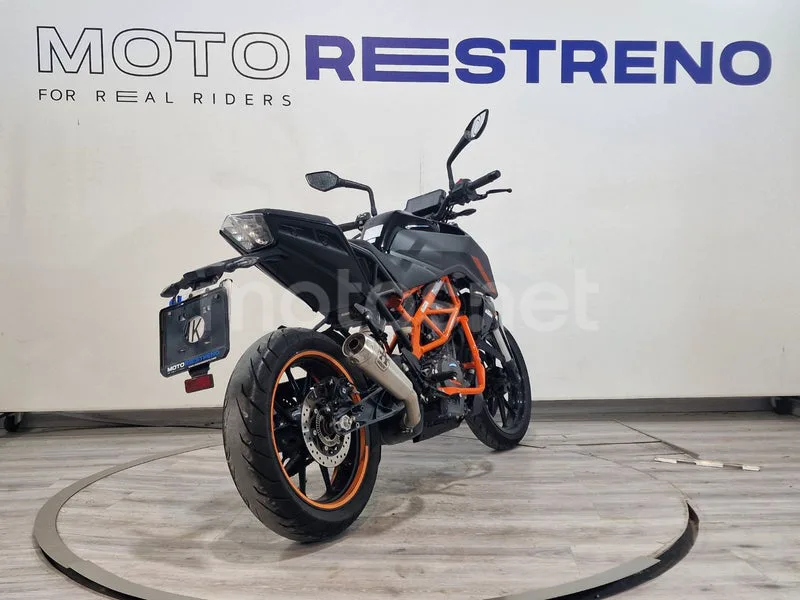 KTM 390 – Vista 7