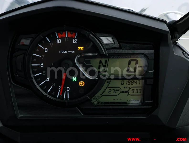 Suzuki V-Strom 650 XT – Vista 6