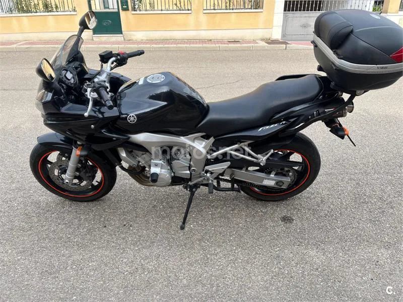 Yamaha FZ6 Fazer – Vista 3