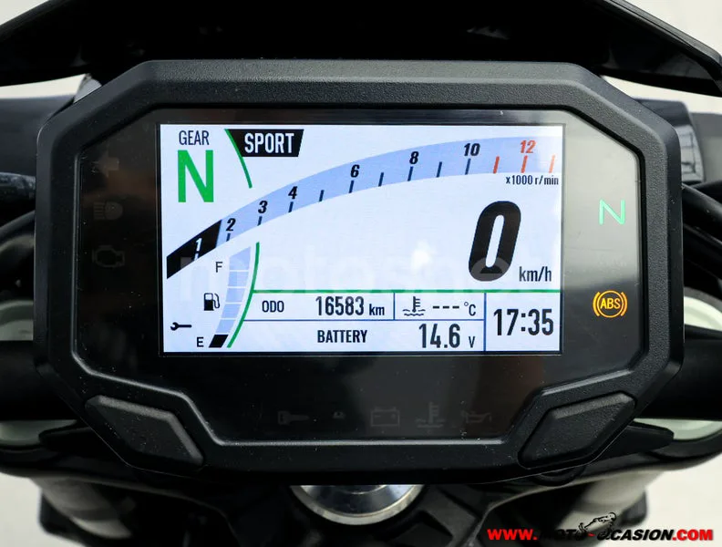 Kawasaki Z900 – Vista 6