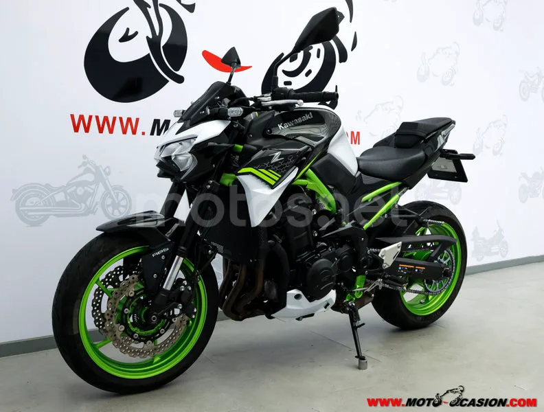 Kawasaki Z900 – Vista 8