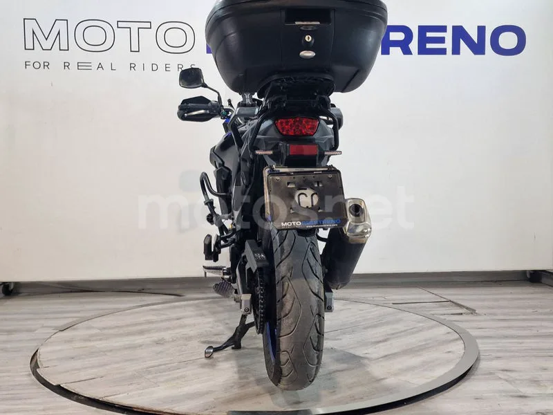 Suzuki V-Strom 650 – Vista 8