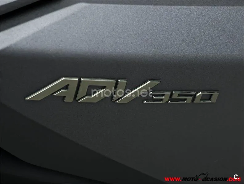 Honda ADV 350 – Vista 9
