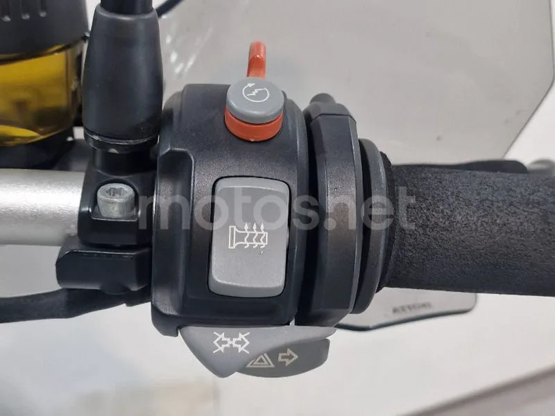 BMW R 1200 R Darkwhite – Vista 11