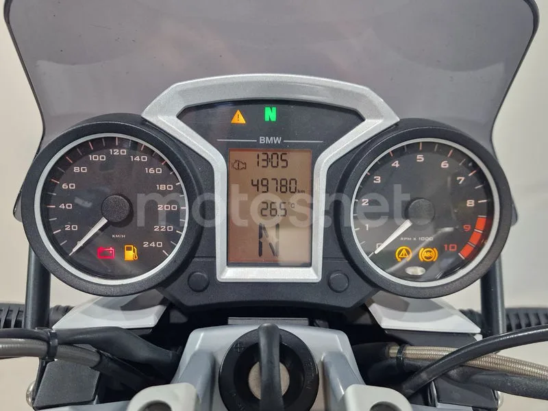 BMW R 1200 R Darkwhite – Vista 9