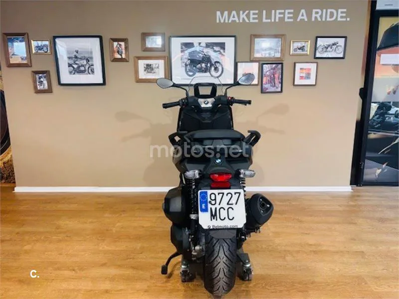 BMW C 400 GT – Vista 7