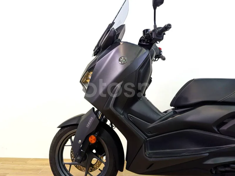Yamaha XMAX 125 – Vista 8