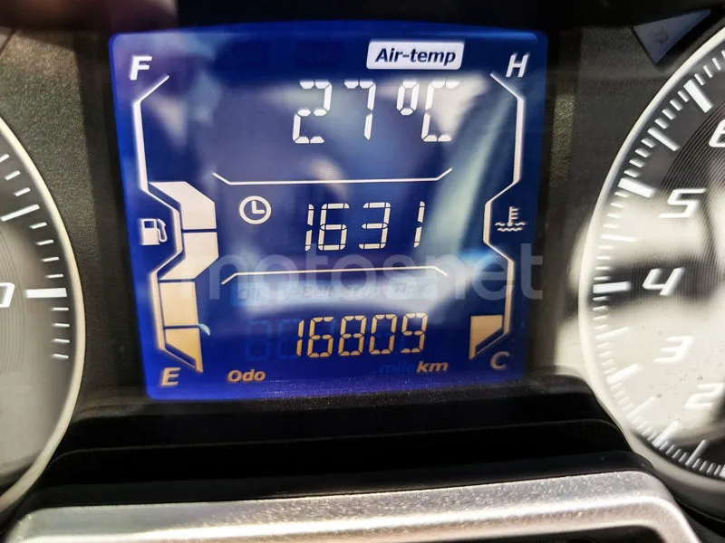 Yamaha XMAX 125 – Vista 7