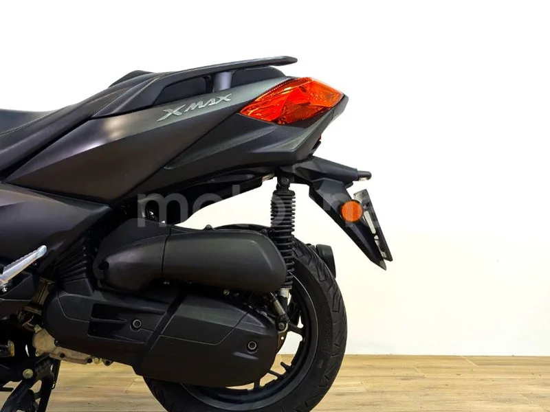 Yamaha XMAX 125 – Vista 9