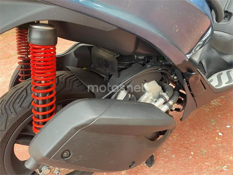 Piaggio MP3 – Vista 15
