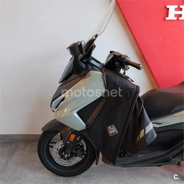 Honda Forza 125 – Vista 17
