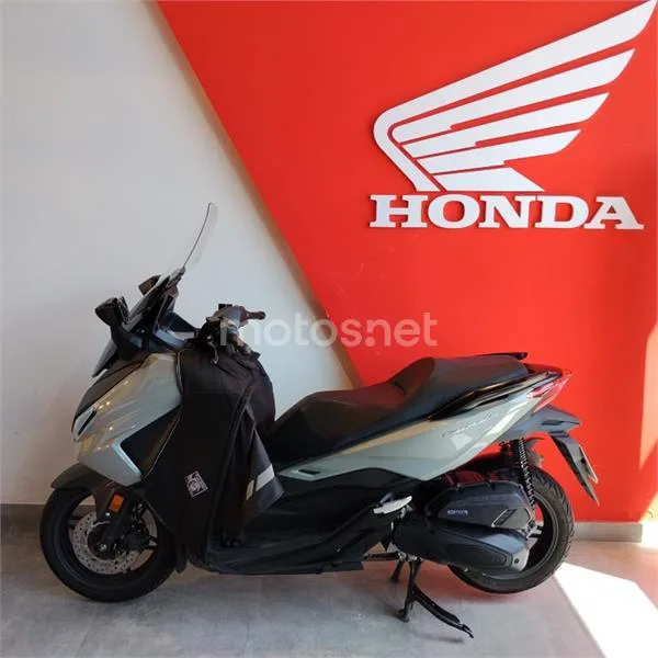 Honda Forza 125 – Vista 4