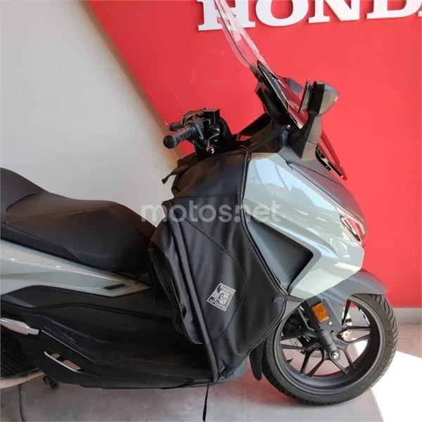 Honda Forza 125 – Vista 9