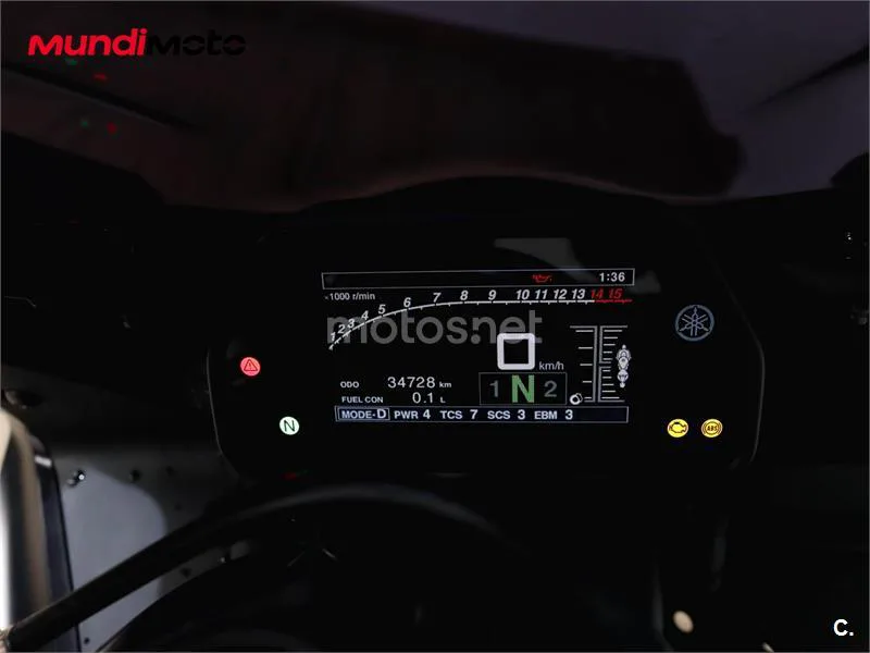 Yamaha R1 – Vista 12