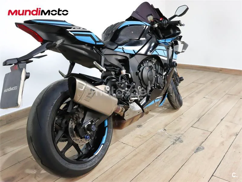 Yamaha R1 – Vista 3