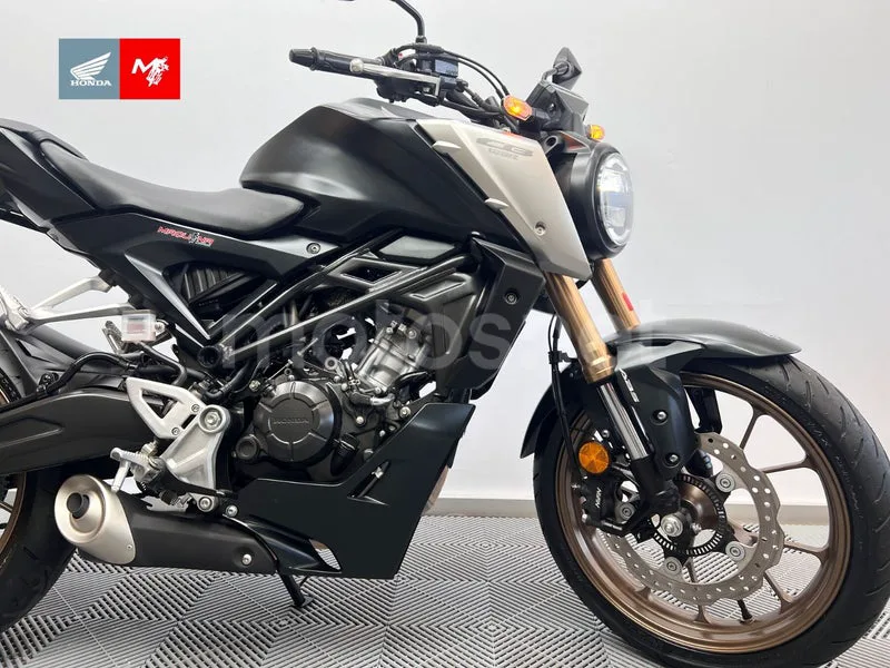 Honda CB 125 R – Vista 3