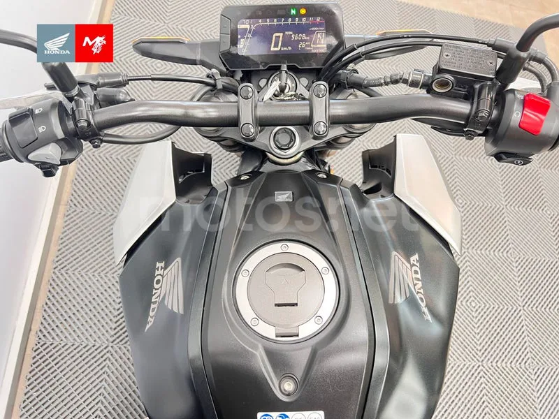 Honda CB 125 R – Vista 7