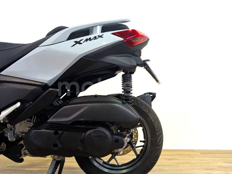 Yamaha XMAX 125 – Vista 9