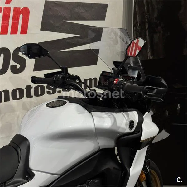 Yamaha Tracer 9 – Vista 14