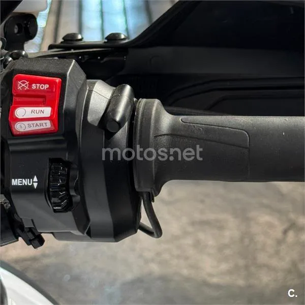 Yamaha Tracer 9 – Vista 16