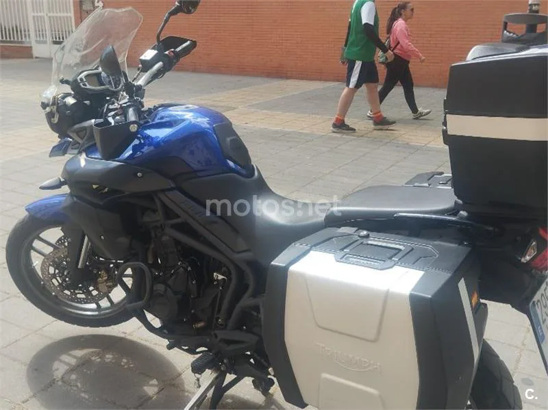 Triumph Tiger 800 – Vista 3