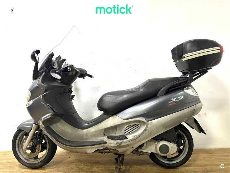 Piaggio X9 125 – Vista 5