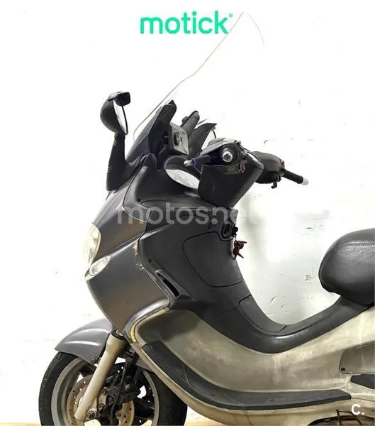 Piaggio X9 125 – Vista 6