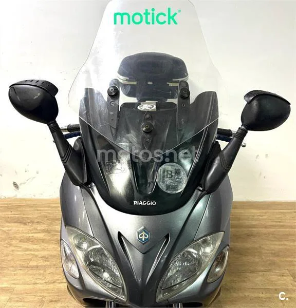 Piaggio X9 125 – Vista 8