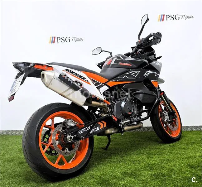 KTM 890 – Vista 6