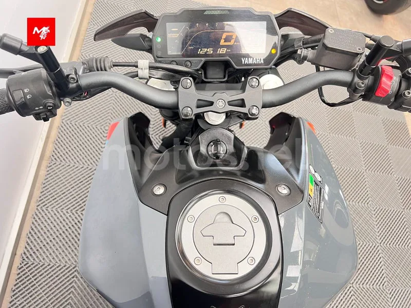 Yamaha MT-125 – Vista 7