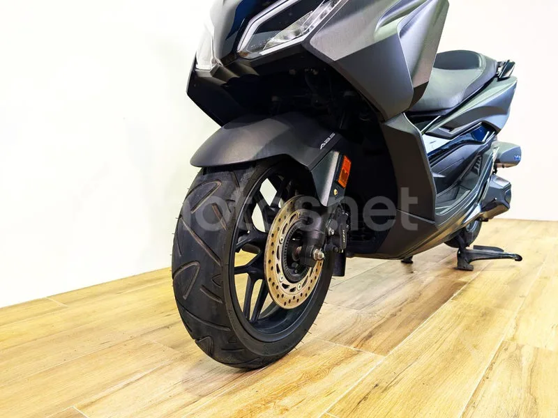 Honda Forza 350 – Vista 6