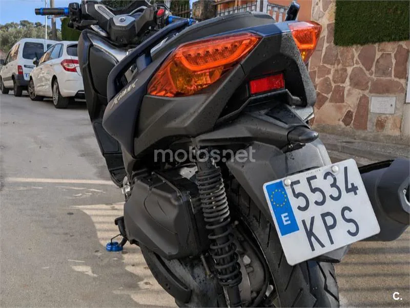 Yamaha XMAX 400 5000 € 2019 Toledo - 1