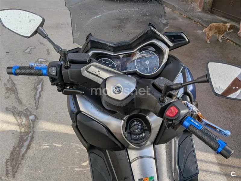 Yamaha XMAX 400 – Vista 6