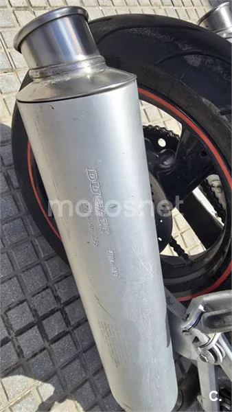 Ducati Monster 750 - Vista 11