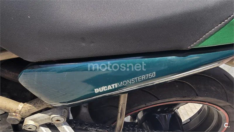 Ducati Monster 750 - Vista 19