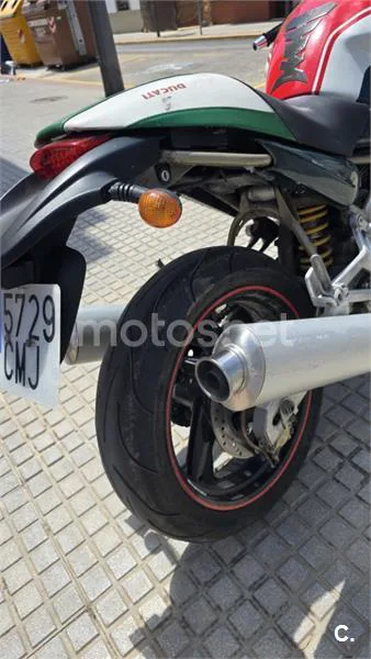 Ducati Monster 750 - Vista 9